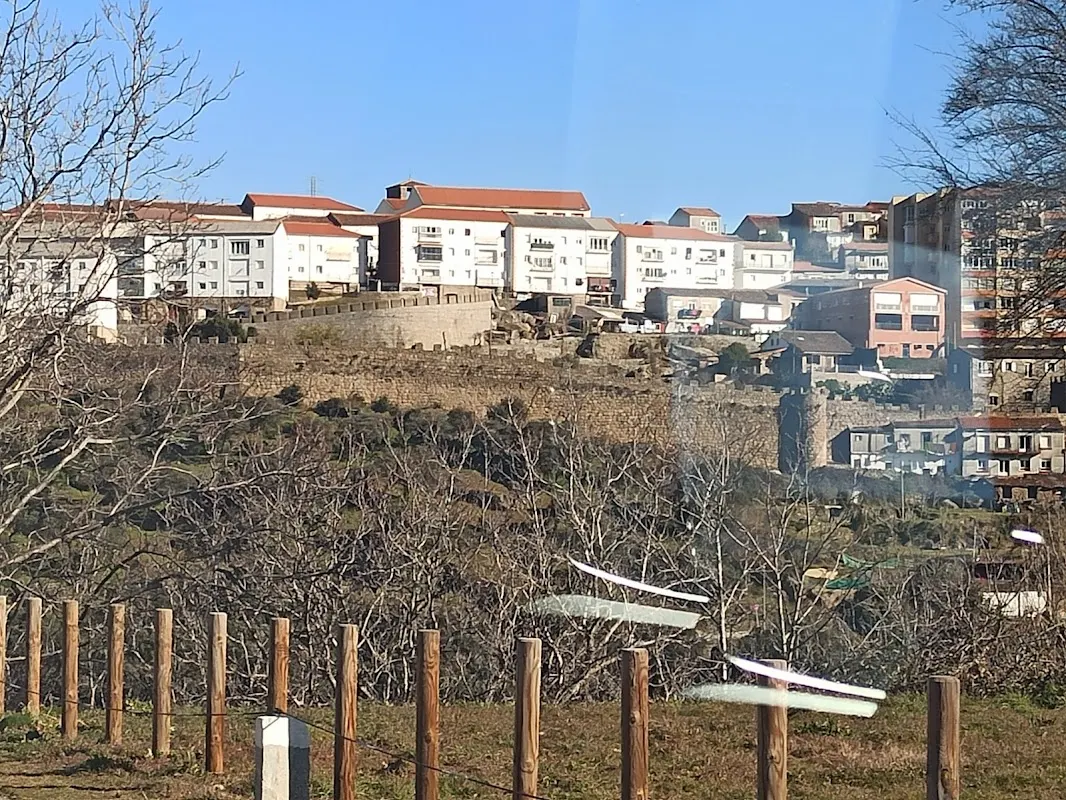 Parking gratuito Área de Autocaravanas en Béjar, junto a la vía verde en Béjar (Salamanca)