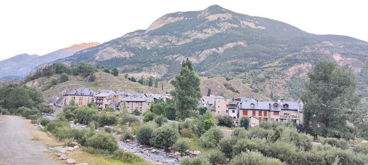 Parking gratuito Área de autocaravanas de Benasque (Pirineo aragonés) en Benasque (Huesca)