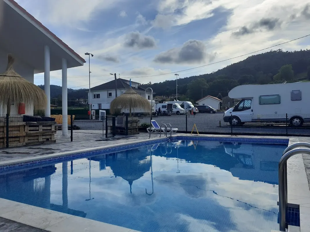 Parking Bidaivan Camper Park, área de autocaravanas en Guriezo (de pago) en Guriezo (Cantabria) — foto 2 de 4