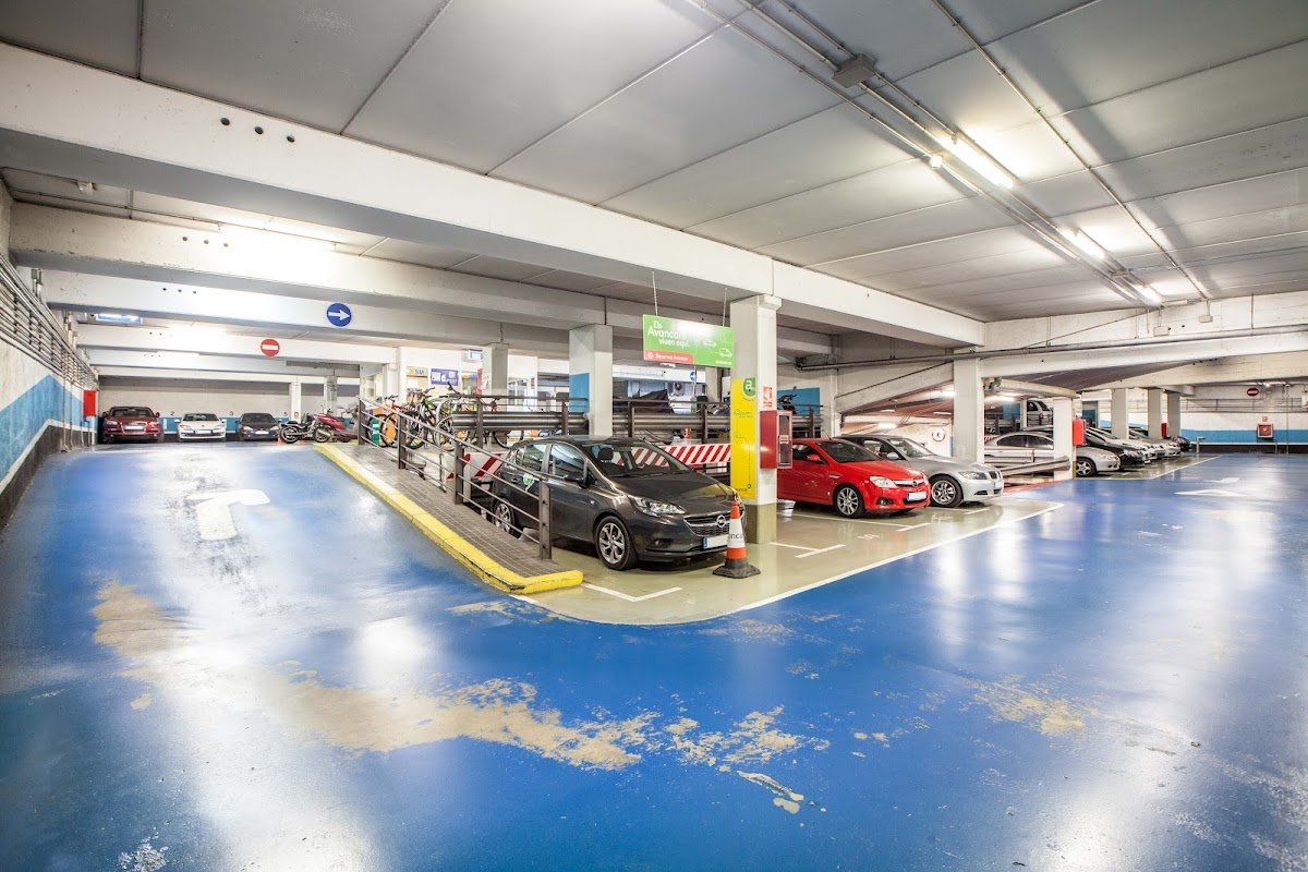 Parking Plaça Francesc Layret 24 h en Nou Barris, Barcelona (BSM) en Barcelona