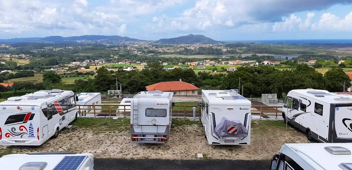 Parking Camper Park A Frouxeira en Valdoviño (A Coruña) en Valdoviño (A Coruña)