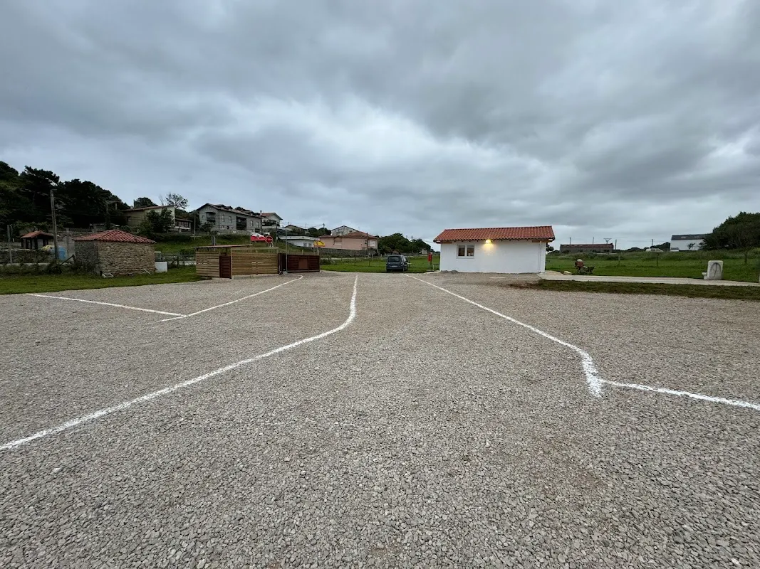 Parking Autocaravanas Comillas Cogiendo Aire en Comillas (Cantabria) — foto 4 de 4