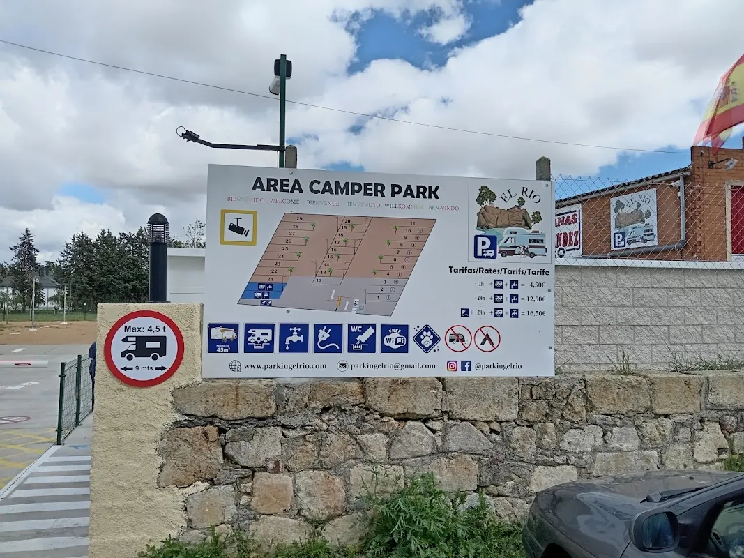 Parking Camper Park El Río: parking en Cabrerizos, Salamanca en Cabrerizos (Salamanca) — foto 3 de 4
