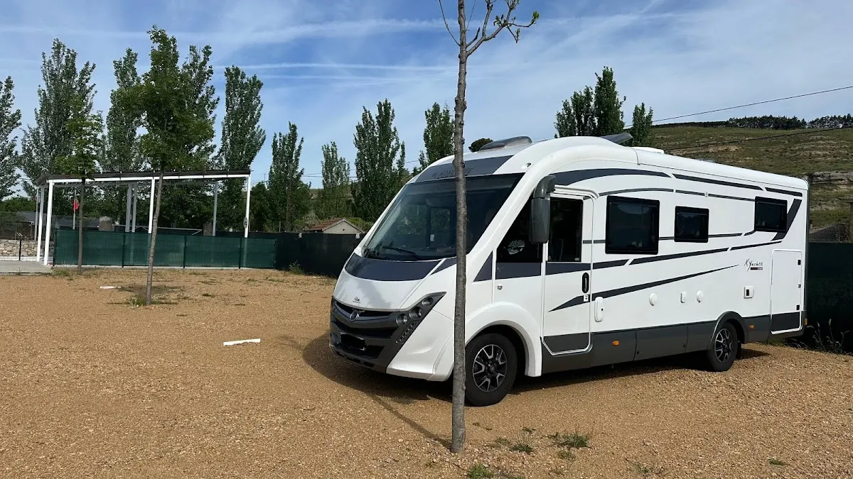 Parking Camper Park El Río: parking en Cabrerizos, Salamanca en Cabrerizos (Salamanca)