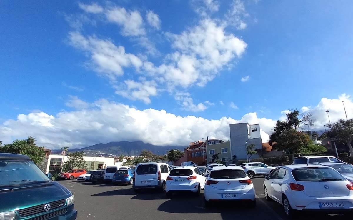 Parking gratis Casco Botánico en Puerto de la Cruz (Tenerife) en Puerto de la Cruz (Santa Cruz de Tenerife)