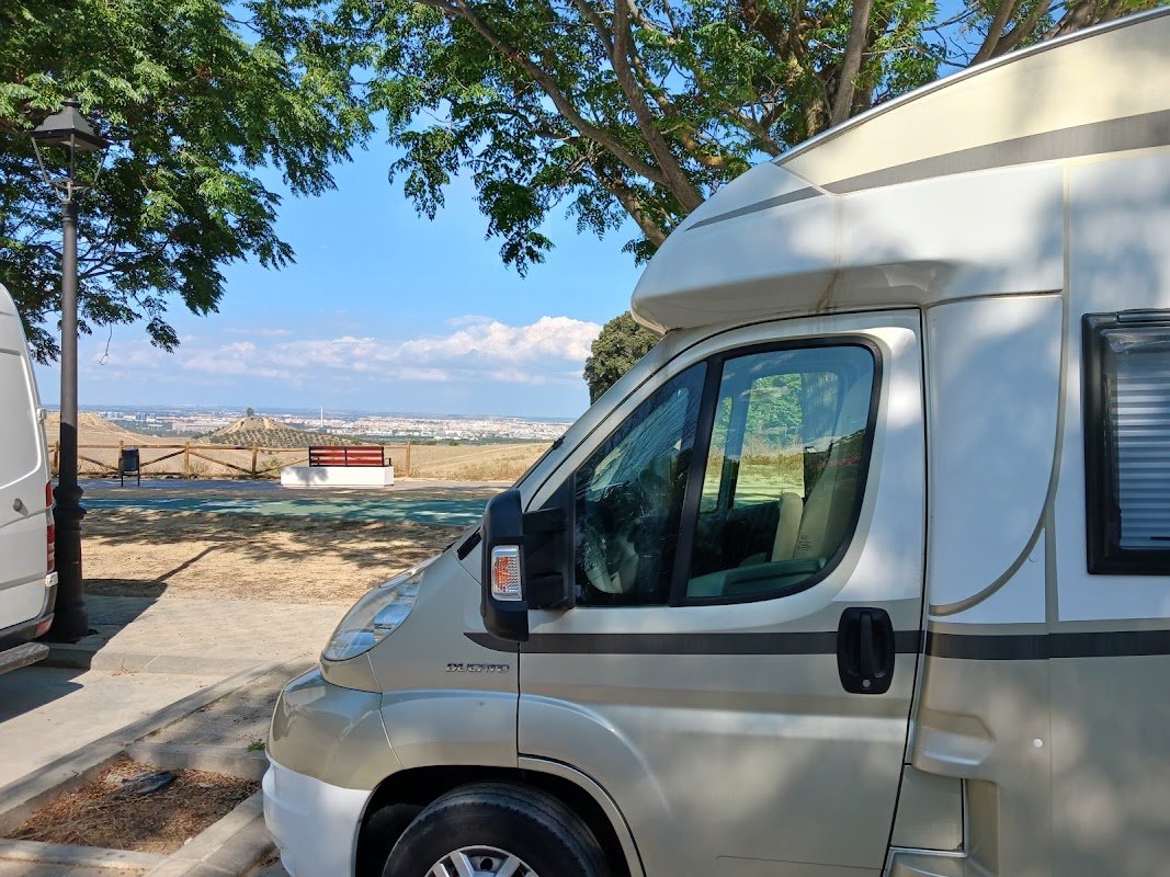 Parking de autocaravanas en Castilleja de Guzmán (Sevilla) en Castilleja de Guzmán (Sevilla)