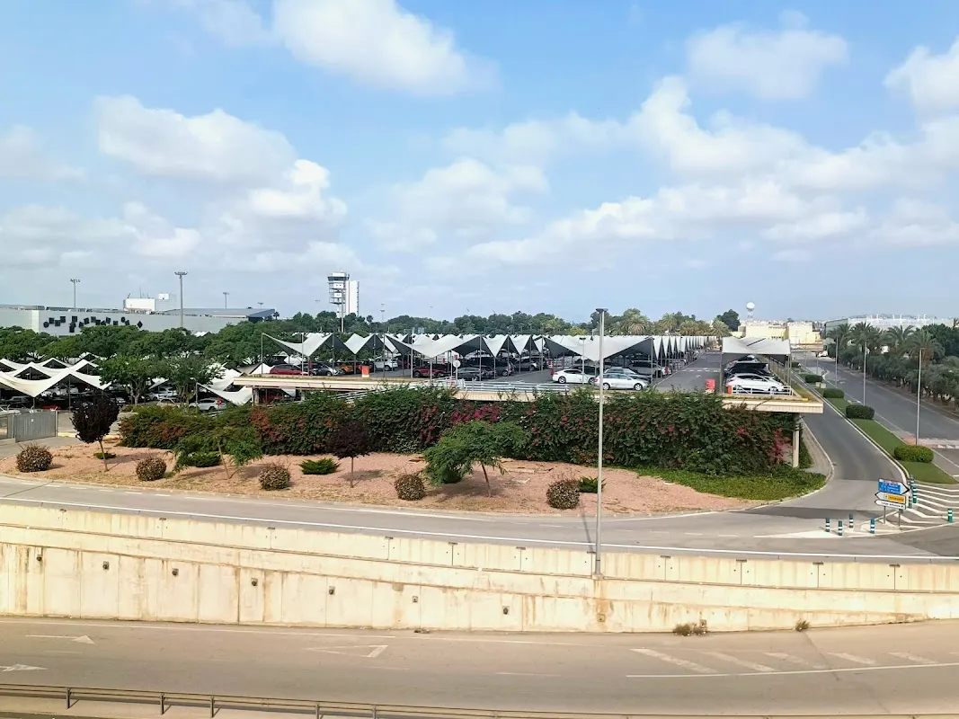 Parking Valet Aeropuerto de Alicante (cubierto) en Alicante — foto 1 de 4