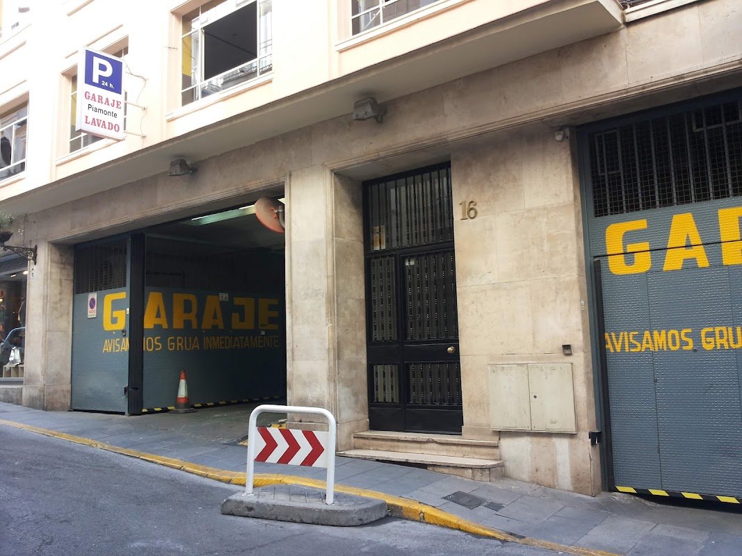 Parking Garaje Piamonte en Madrid (parking en el centro, cerca de Chueca) en Madrid