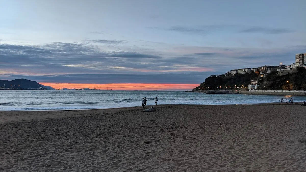 Parking gratuito Getxo Plaza: parking junto a la playa de Ereaga en Bilbao (Bizkaia) — foto 4 de 4