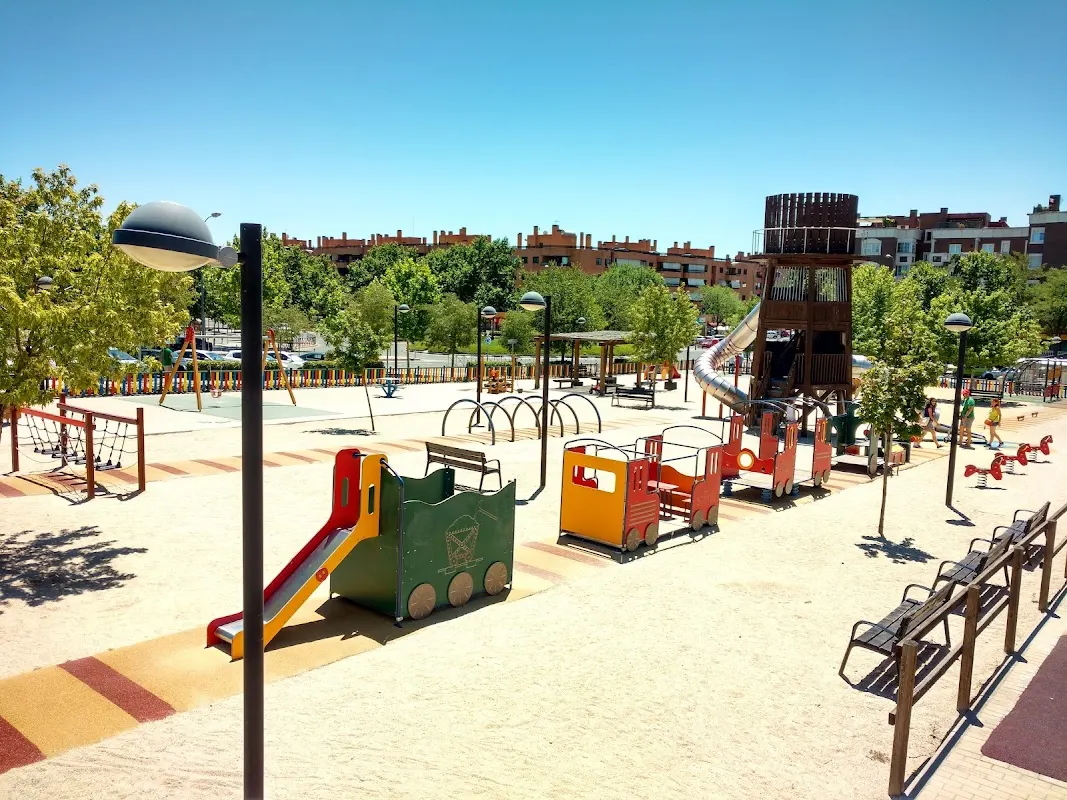 Parking gratuito junto al Metropolitano, Madrid en Alcobendas (Madrid) — foto 3 de 4