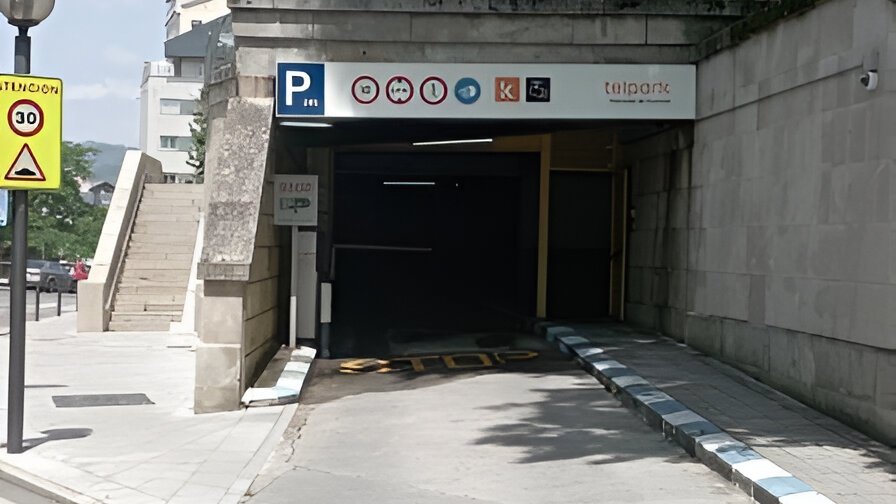 Parking Alameda de Ourense, 321 plazas en el centro y 24 h en Orense (Ourense)