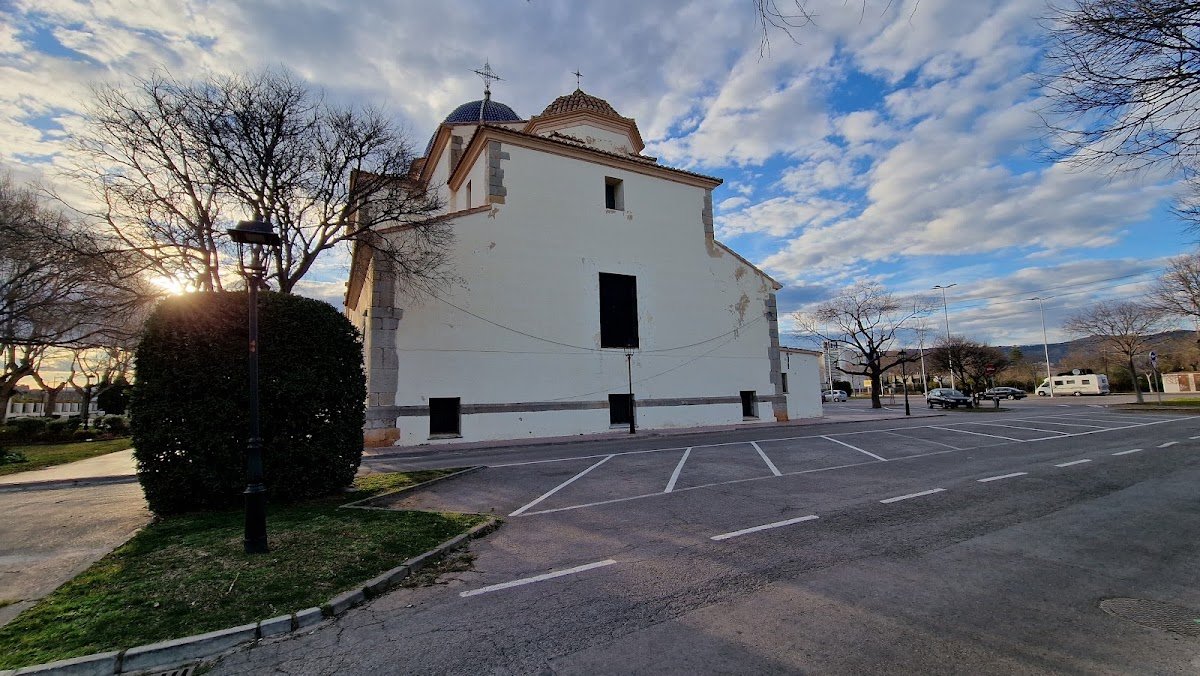 Parking gratuito de la Basílica de Lledó (Castellón de la Plana) en Castellón de la Plana (Castellón)