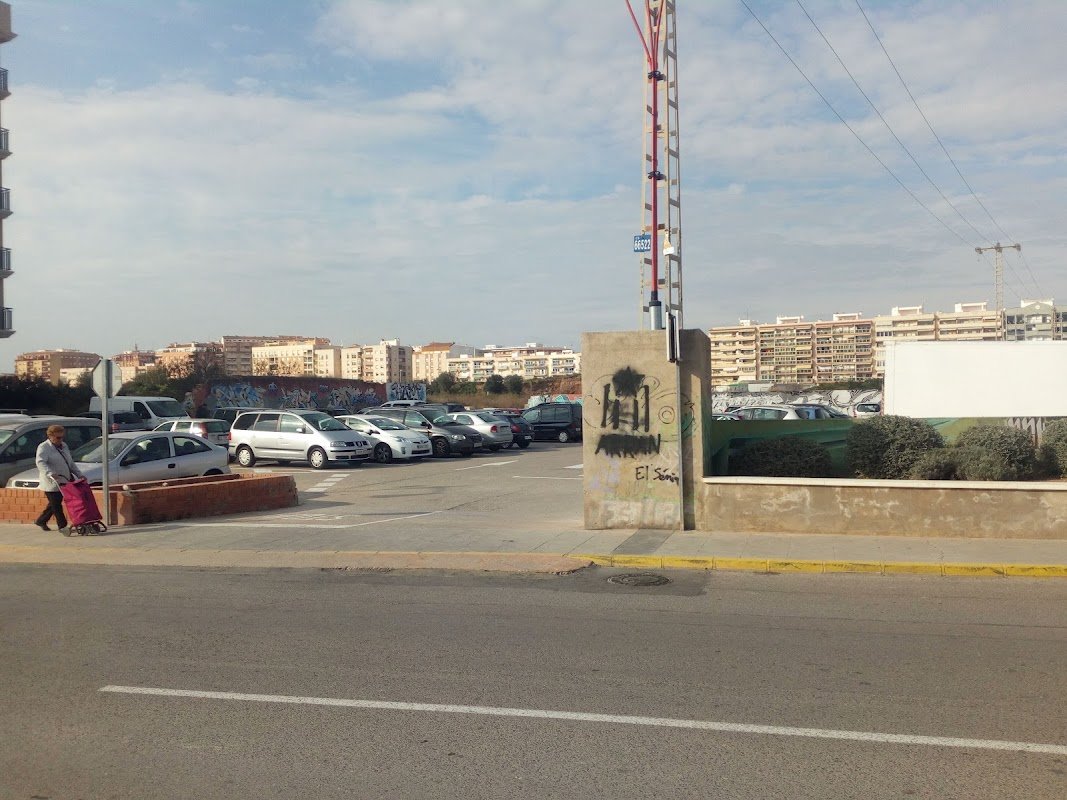 Parking gratuito 24 h en la Avenida de Tarragona, 41 (Vinaròs) en Vinaròs (Castellón)