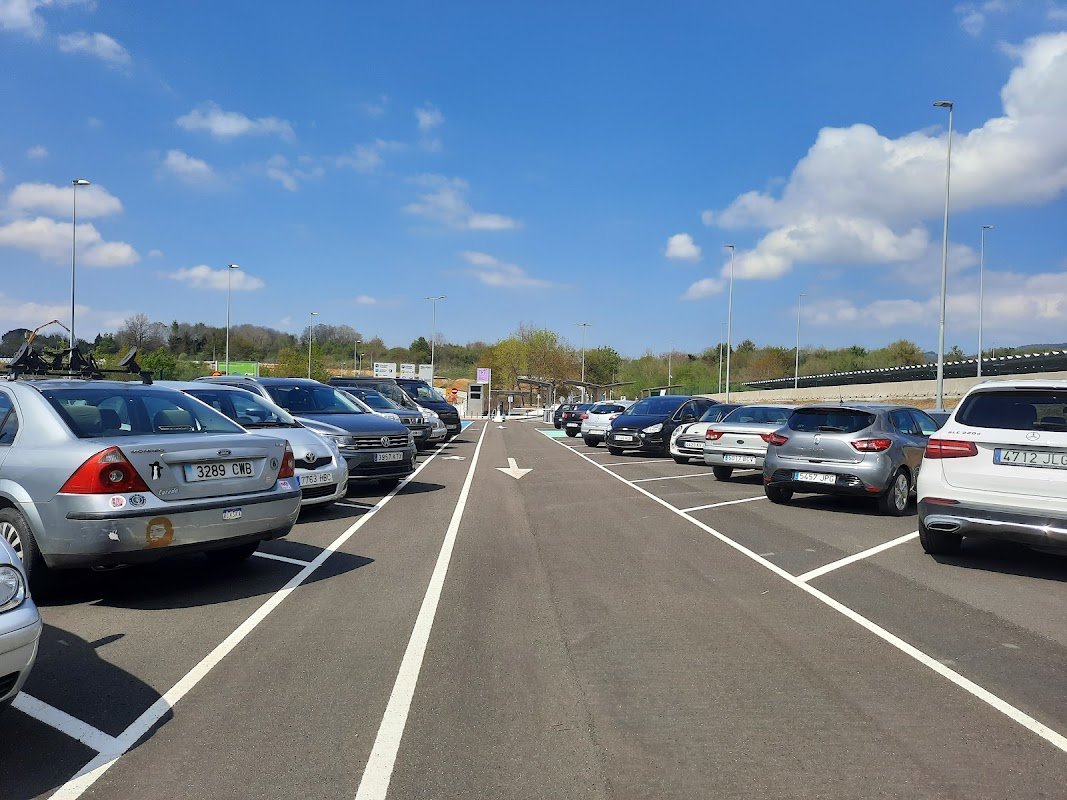 Parking Low Cost Aeropuerto de Bilbao (AENA) en Bizkaia