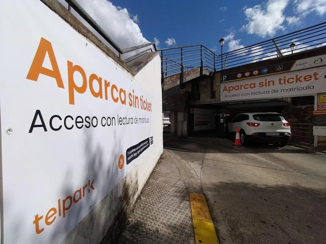 Parking Menacho Telpark, Badajoz (Baluarte Santiago) en Badajoz — foto 2 de 4