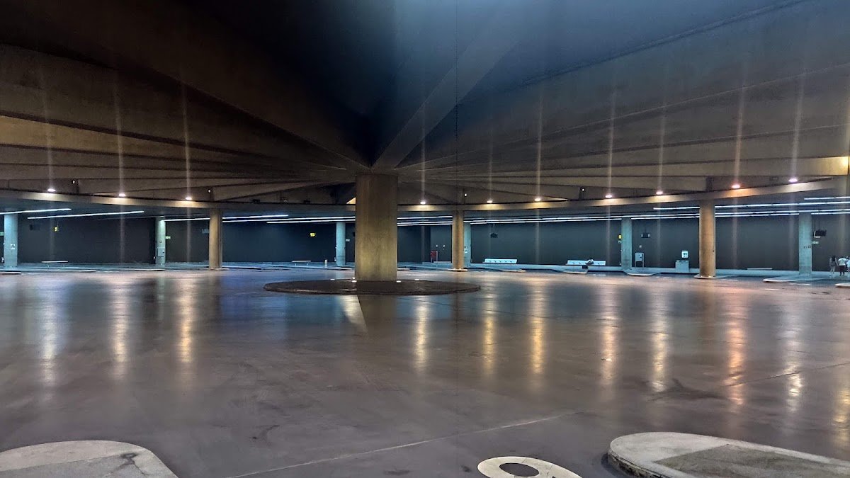 Parking Campingcar Estación Geltokia, Pamplona en Pamplona/Iruña (Navarra)