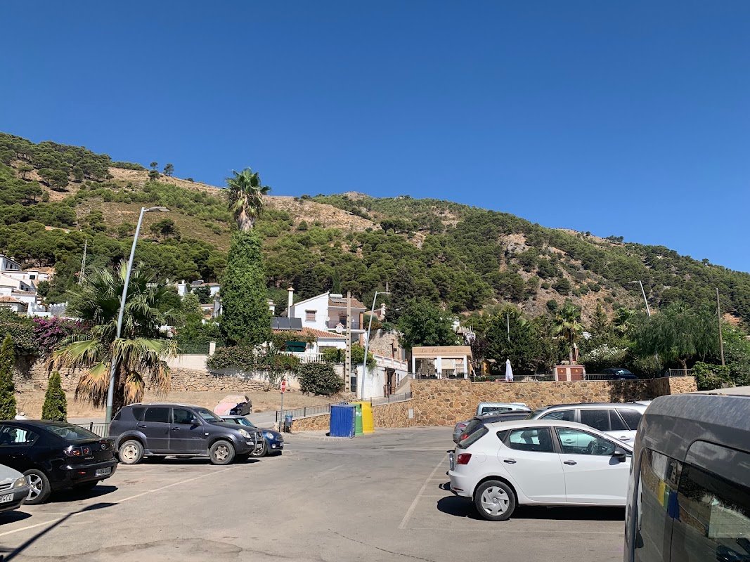 Parking gratuito en el callejón del Lobo, Casarabonela (Málaga) en Casarabonela (Málaga)