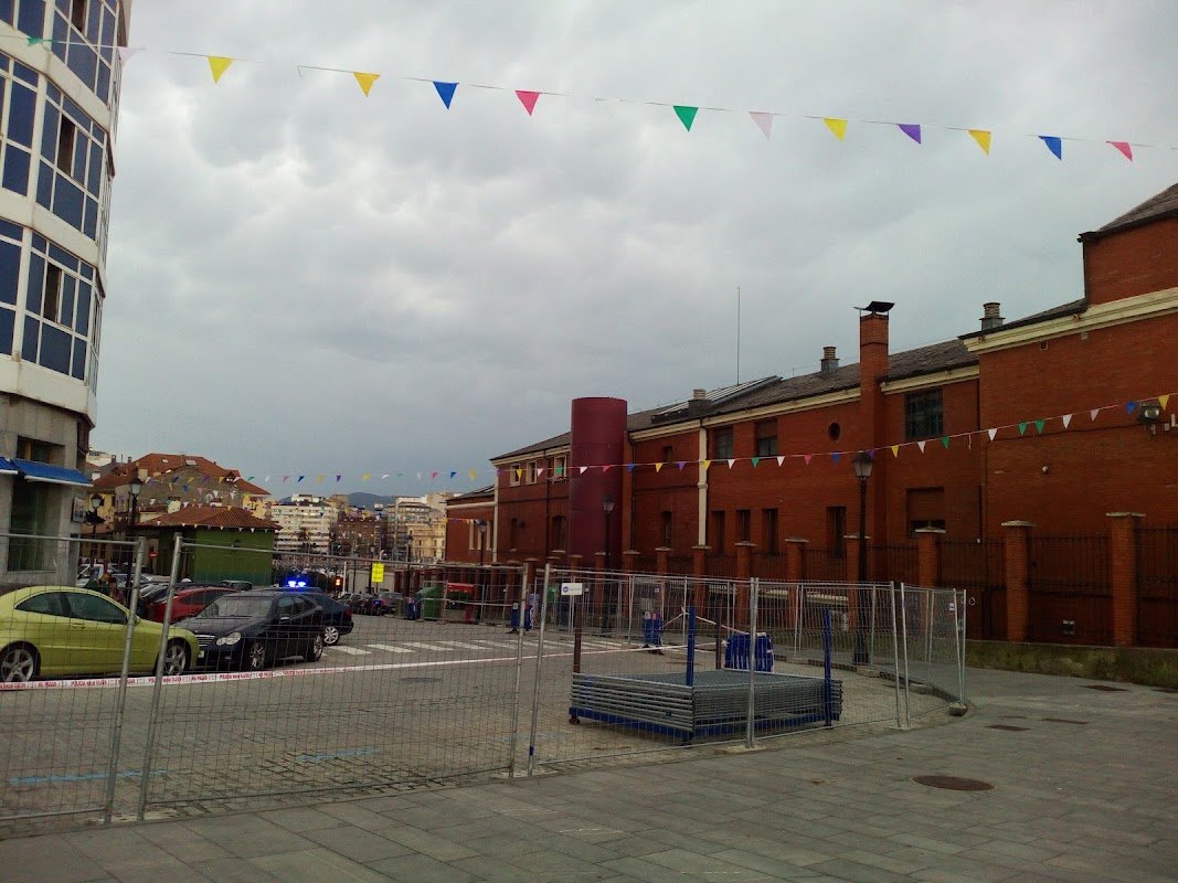 Parking Cimadevilla en Gijón: horario, gálibo y acceso en Gijón (Asturias) — foto 2 de 4