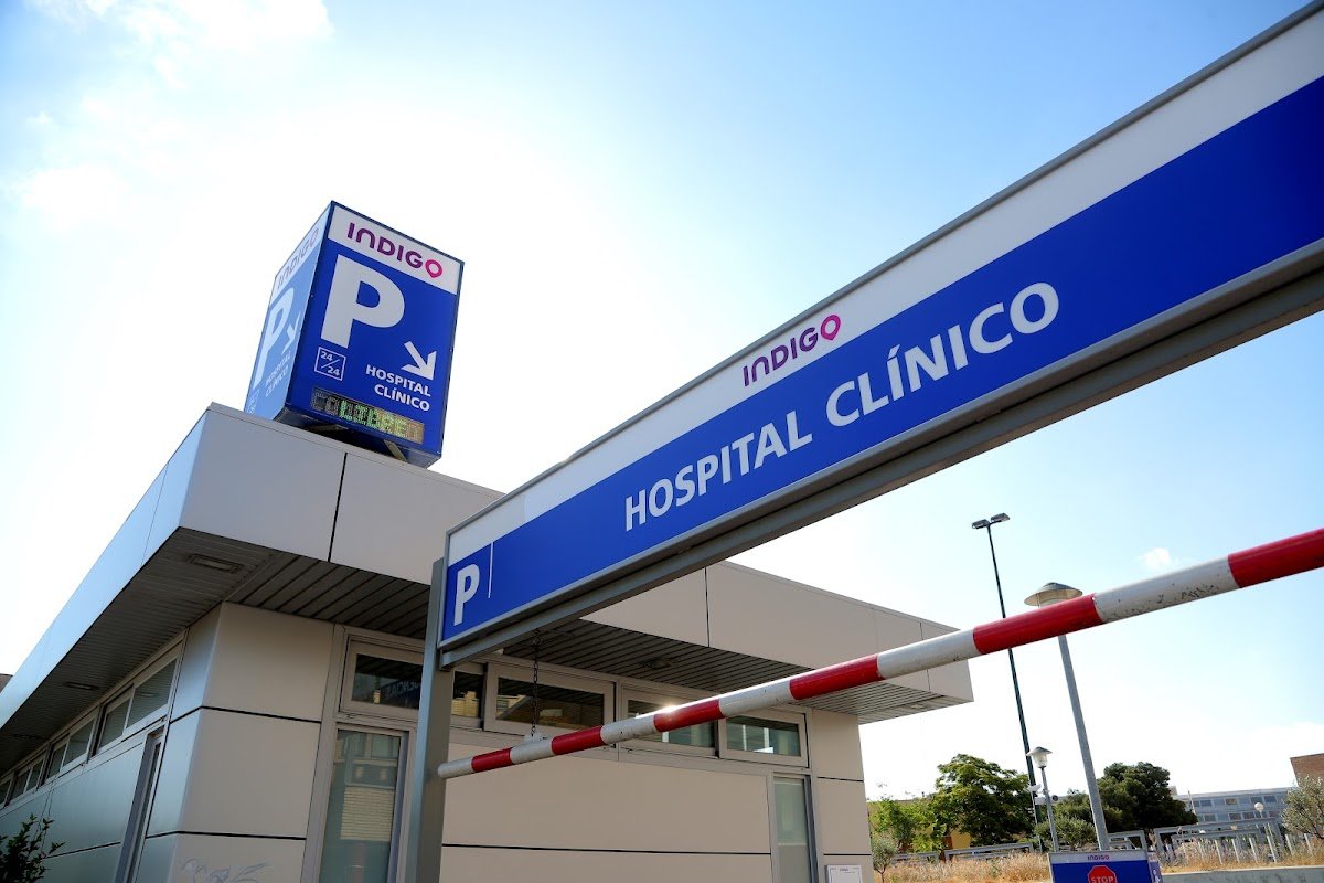 Parking Clínico en Zaragoza, a 95 m del Hospital Clínico en Zaragoza