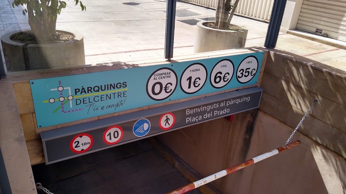 Parking Plaza del Prado en el centro de Gandía, 24 h en Gandia (Valencia) — foto 2 de 2