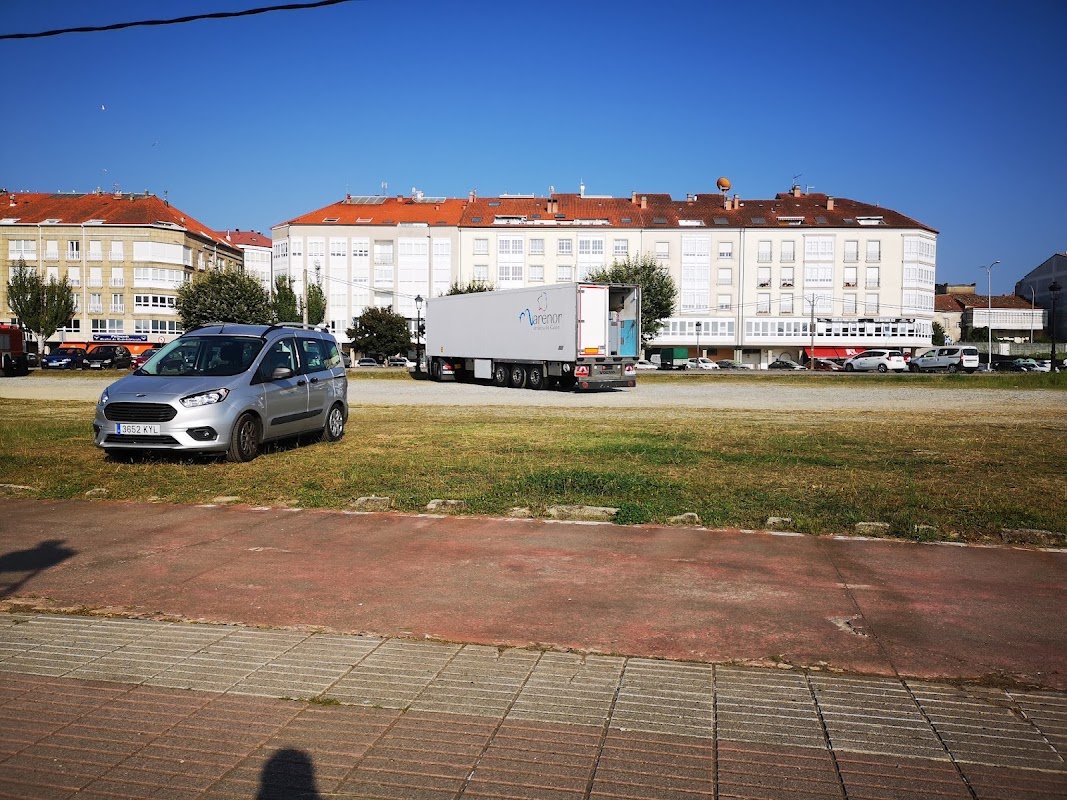 Parking gratuito en el Paseo Marítimo de Noia en Noia (A Coruña)