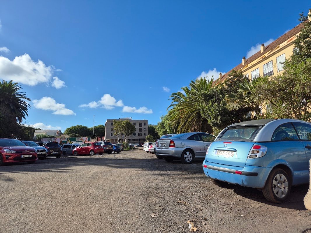 Parking en San Cristóbal de La Laguna (junto al mercado) en San Cristóbal de La Laguna (Santa Cruz de Tenerife) — foto 2 de 3