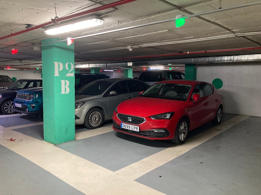 Parking Escuelas Pías en Sevilla, cubierto y abierto 24 h en Sevilla — foto 2 de 3