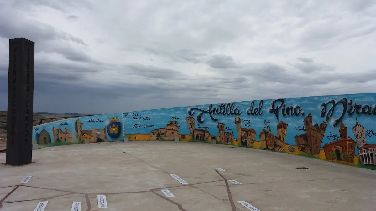 Aparcamiento gratuito en Autilla del Pino, Palencia en Palencia — foto 2 de 4