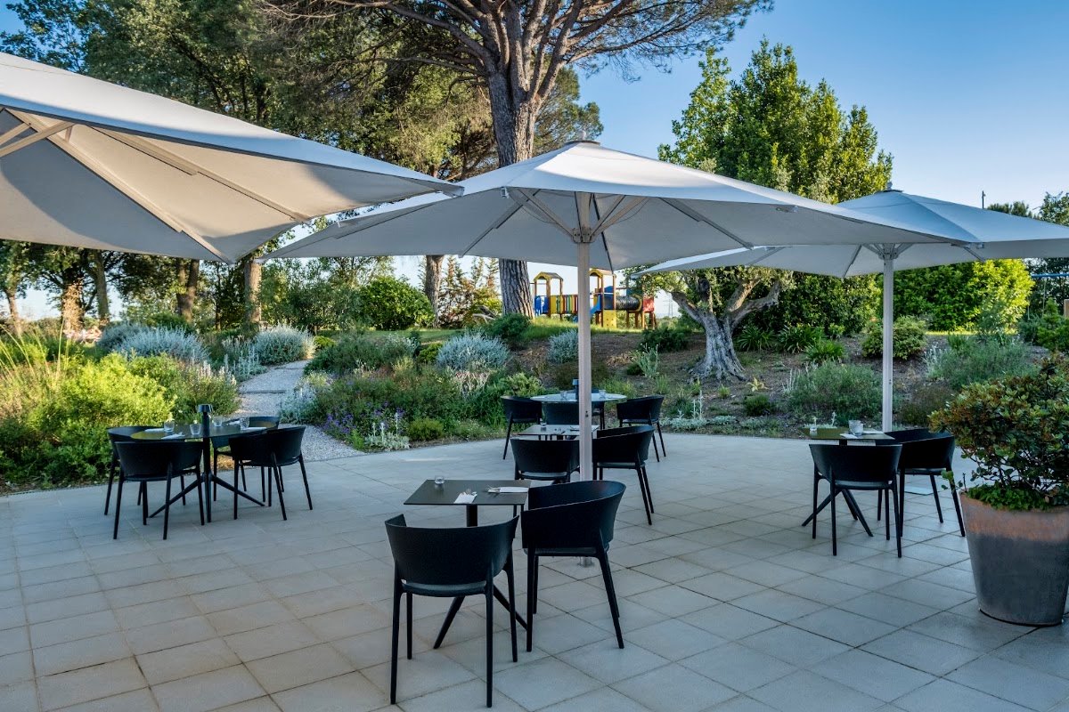 Parking Hotel Eden Park, aeropuerto de Girona (GRO) en Girona