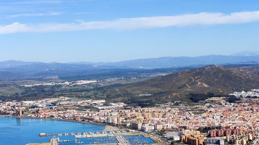 Parking Centro La Línea de la Concepción (24h) en La Línea de la Concepción (Cádiz)