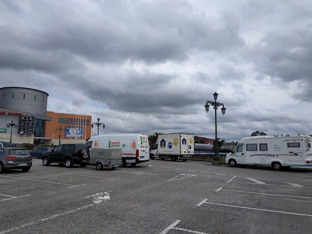 Parking gratis Los Prados en Oviedo, abierto 24 horas en Oviedo (Asturias)