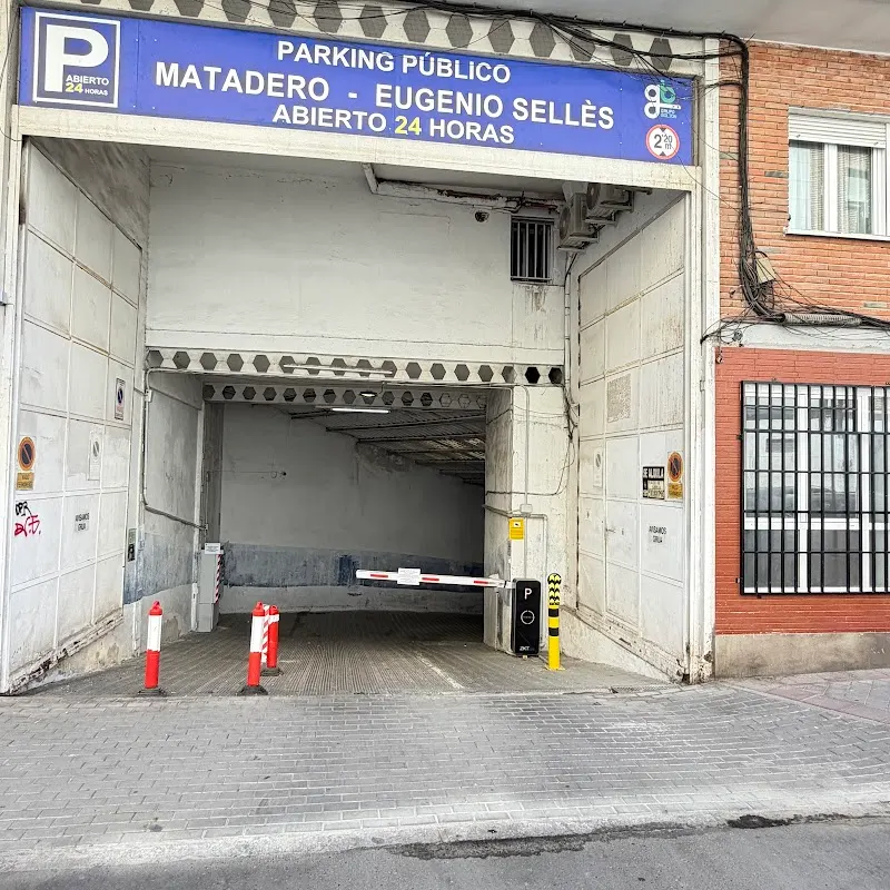 Parking Matadero Eugenio Sellés, Madrid en Madrid — foto 4 de 4