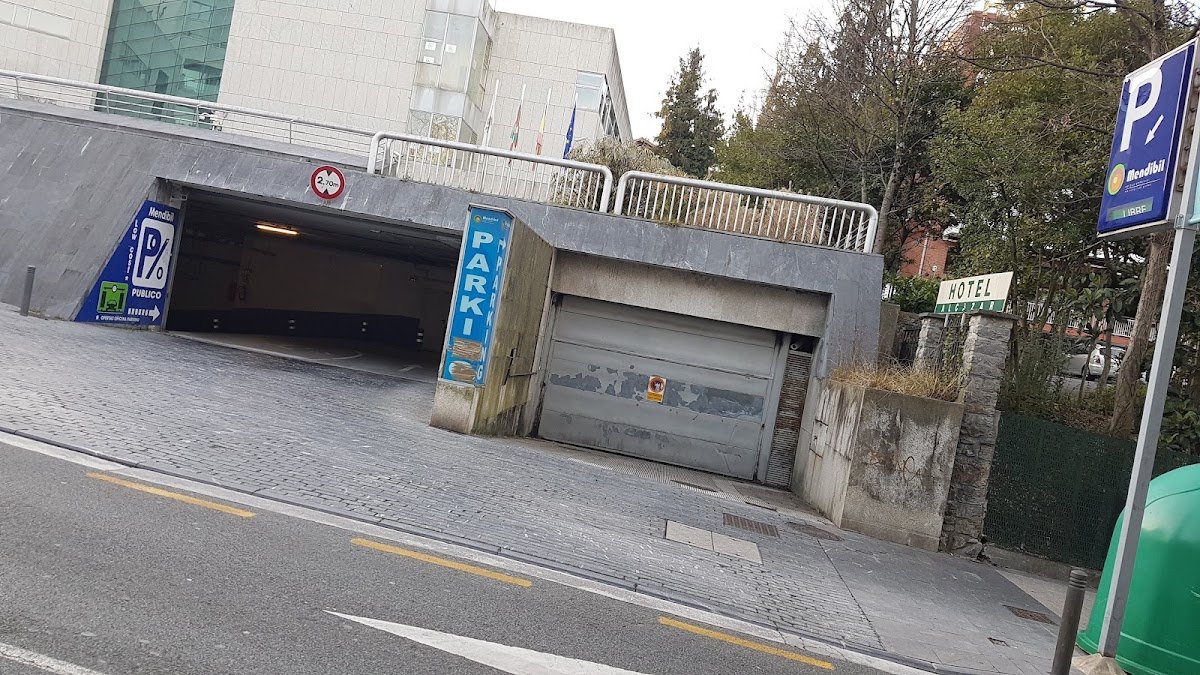 Parking Mendibil en Irún (Telpark, 24h, 300 plazas) en Irún (Gipuzkoa) — foto 2 de 3