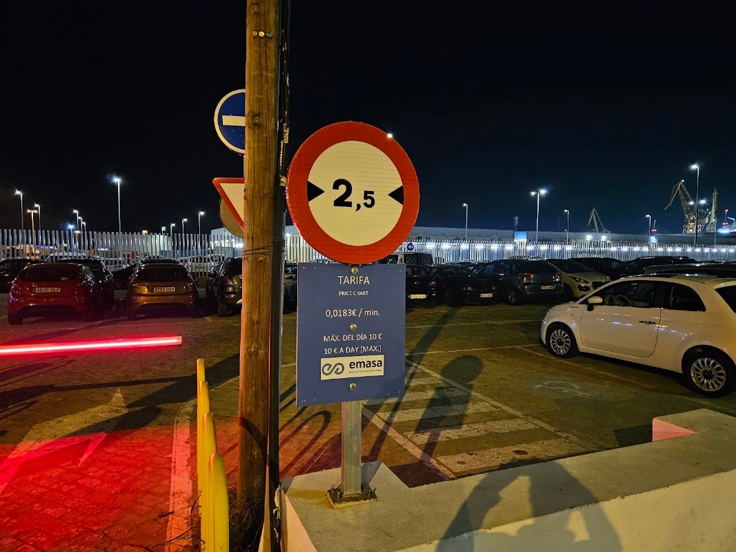 Parking Muelle Pesquero, Cádiz centro en Cádiz — foto 3 de 3