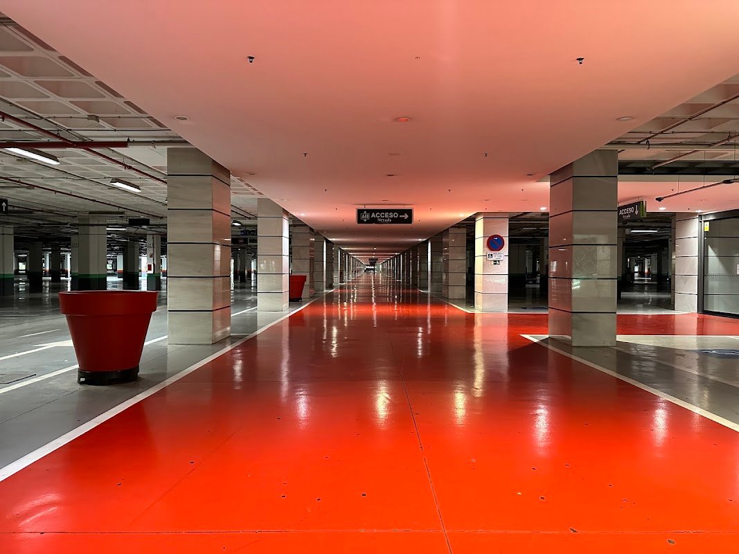 Parking Nevada Shopping (Armilla): horario y gratis para clientes en Armilla (Granada) — foto 3 de 3