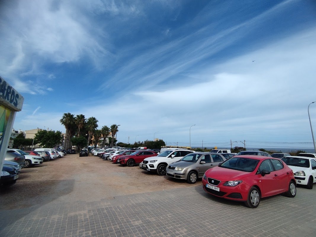 Parking gratuito 24 h en Premià de Mar (Carrer d'Enric Borràs) en Premià de Mar (Barcelona)