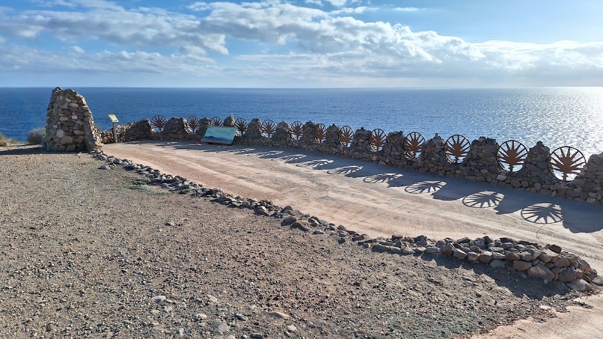 Parking Playa de los Muertos, Carboneras (horario y precio) en Carboneras (Almería) — foto 2 de 2