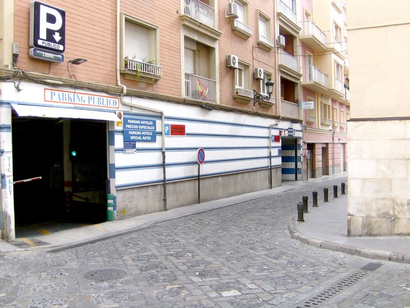 Parking Plaza de los Campos (centro de Granada) en Granada