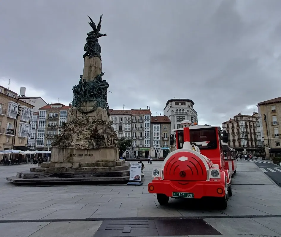 Parking Plaza Virgen Blanca, Vitoria-Gasteiz en Vitoria-Gasteiz (Álava) — foto 4 de 4