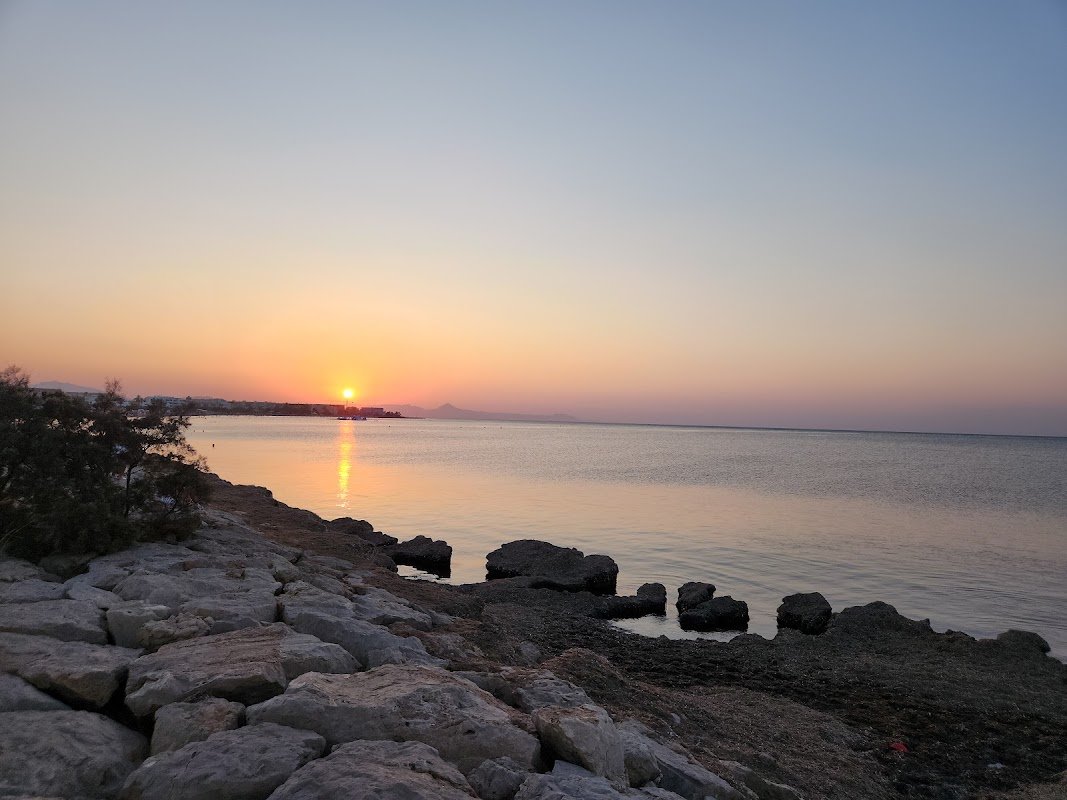 Parking Punta del Raset: aparcar en Dénia junto al puerto en Dénia (Alicante) — foto 2 de 2