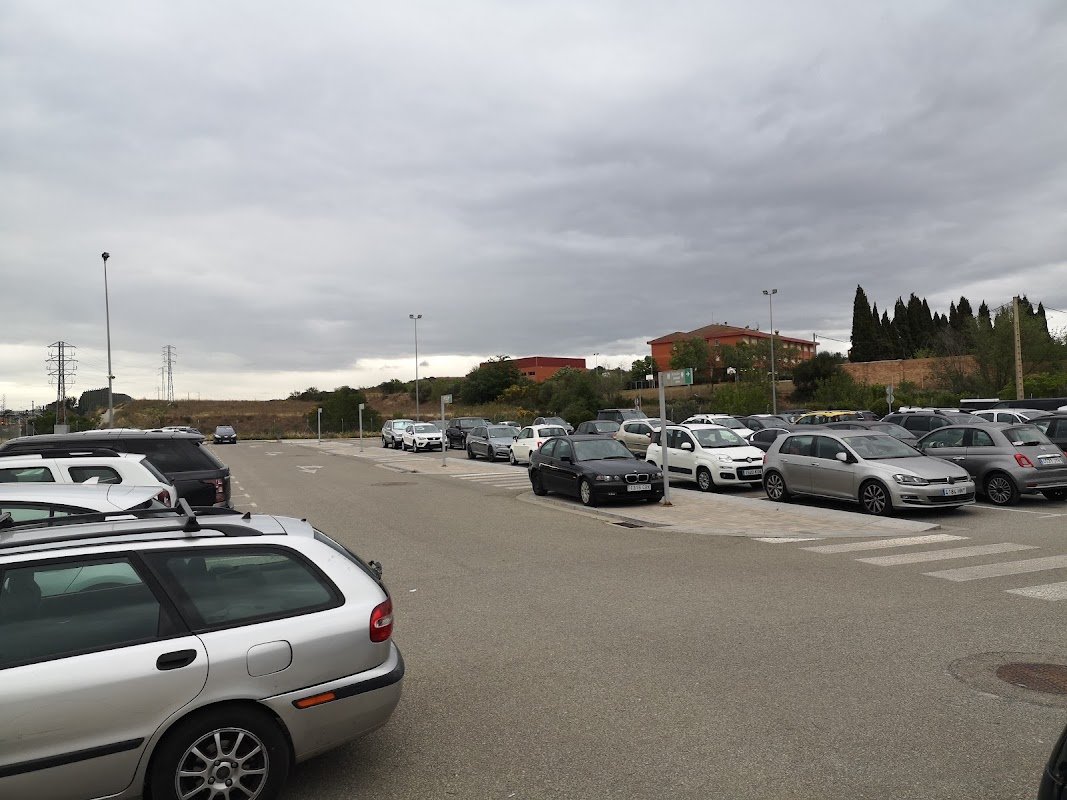 Parking de la estación AVE de Figueres-Vilafant (Saba) en Vilafant Figueres (Girona) — foto 3 de 3
