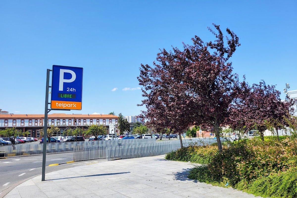 Parking Zona Hospitalaria de Pamplona (Telpark, 24 h) en Pamplona (Navarra) — foto 2 de 4