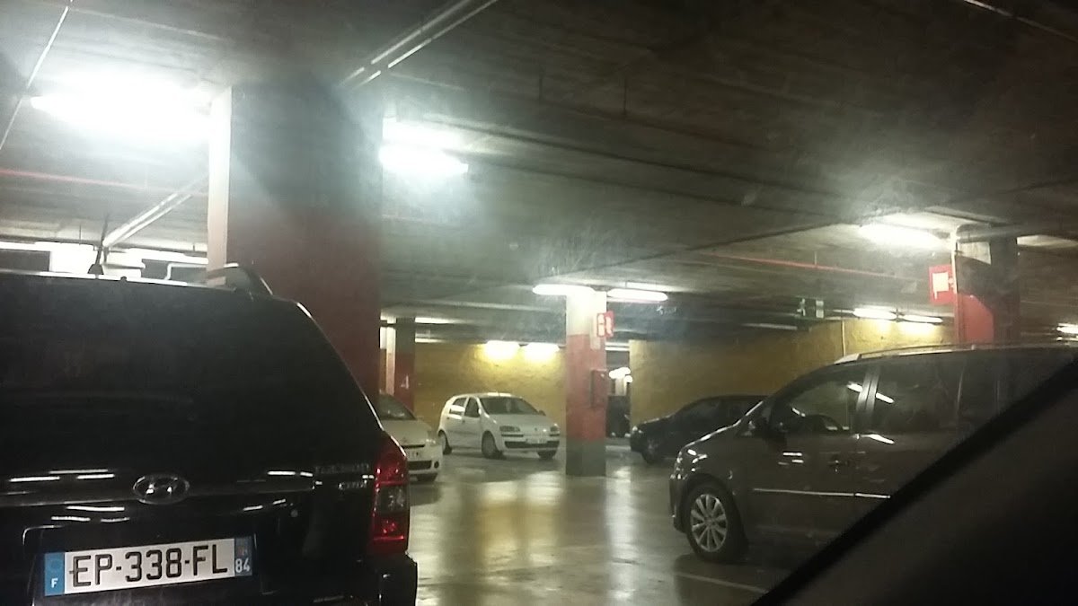 Parking Parque Ceuta: 1,68 € la hora, abierto 24 h en Ceuta