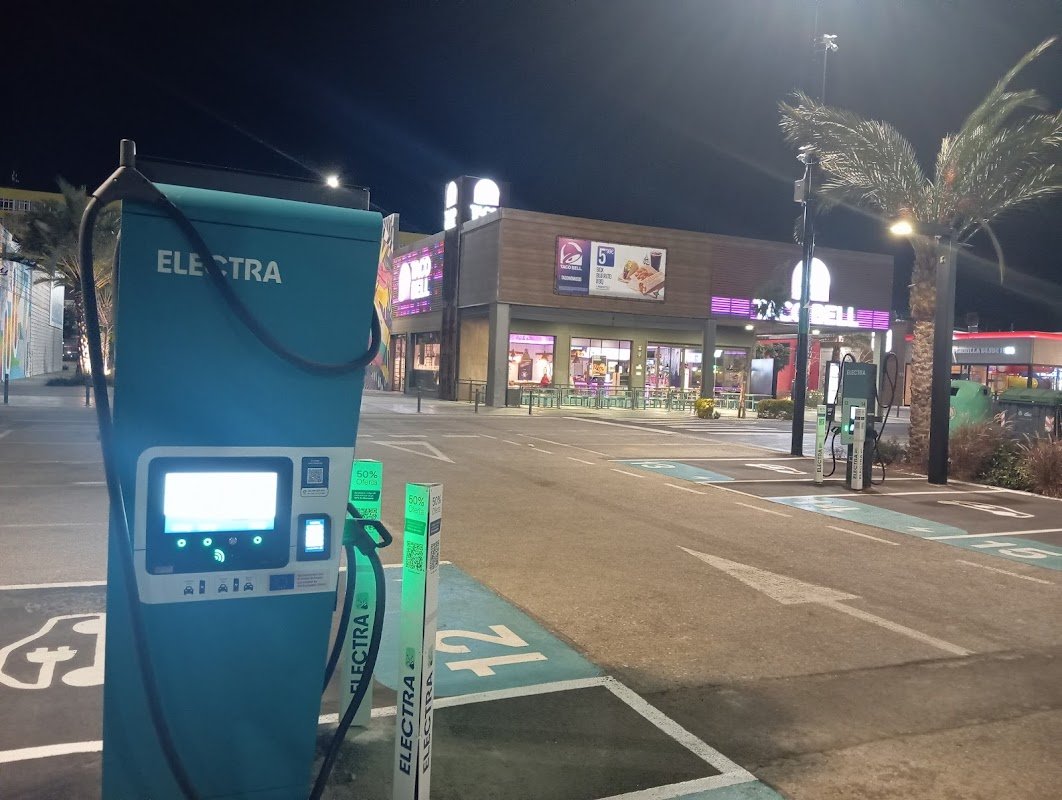 Parking y recarga eléctrica en Parque Mediterráneo, Cartagena en Cartagena (Murcia)