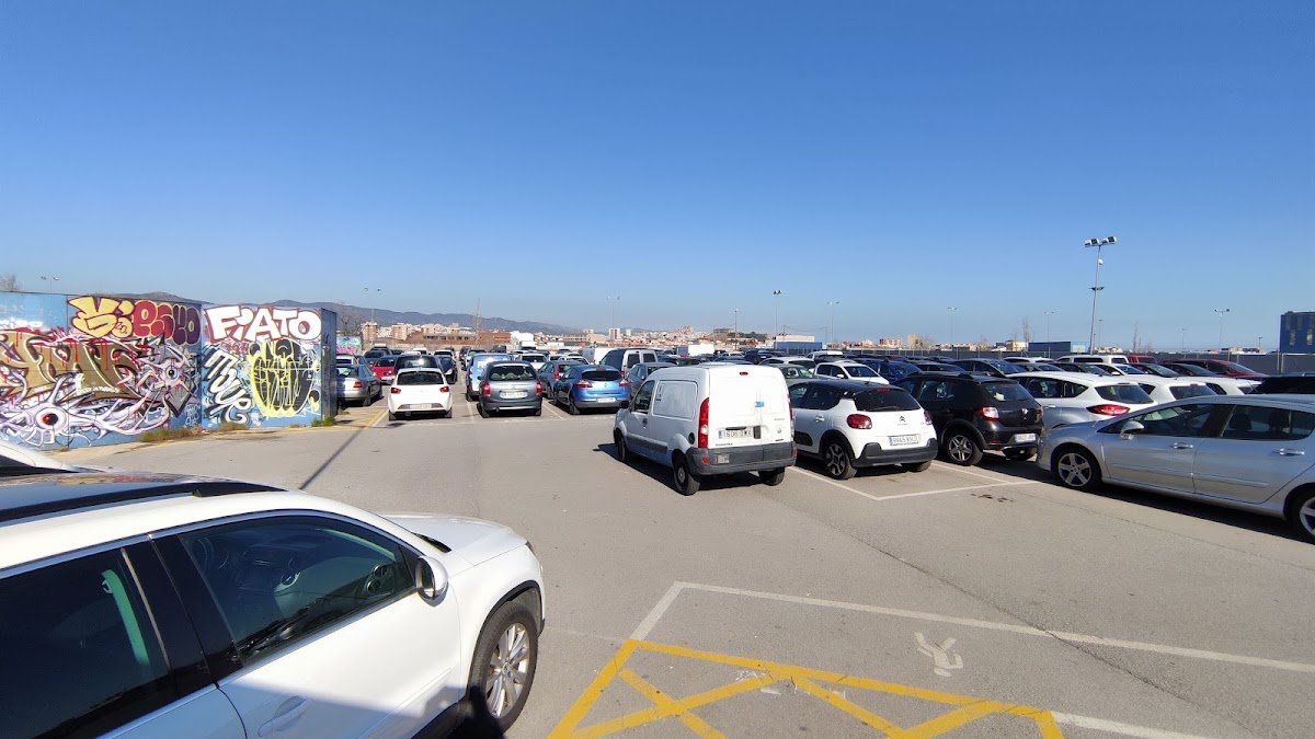 Parking del Passeig de la Verneda en Sant Andreu (Barcelona) en Barcelona