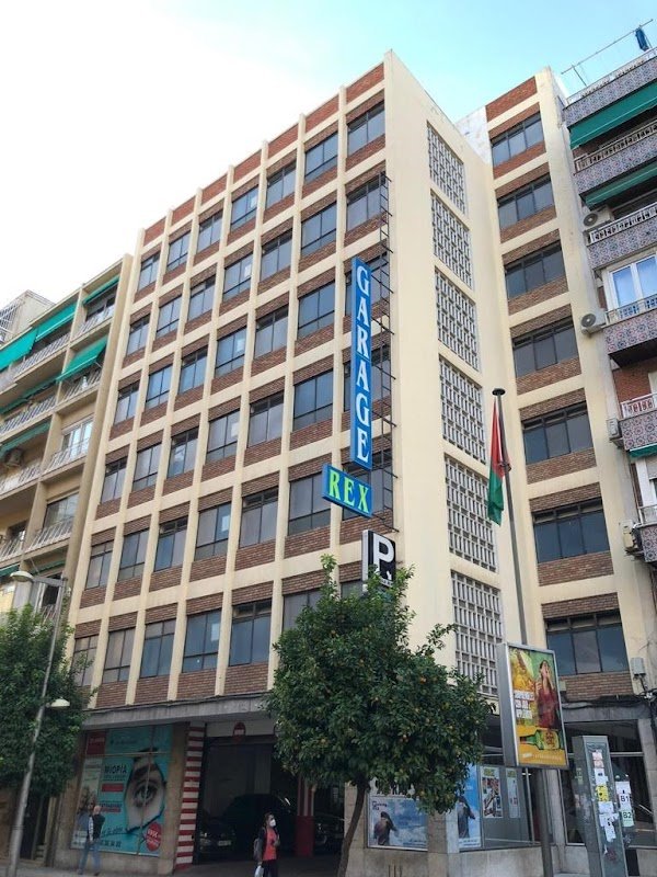 Parking Garage Rex – Granada Centro — foto 1 de 4