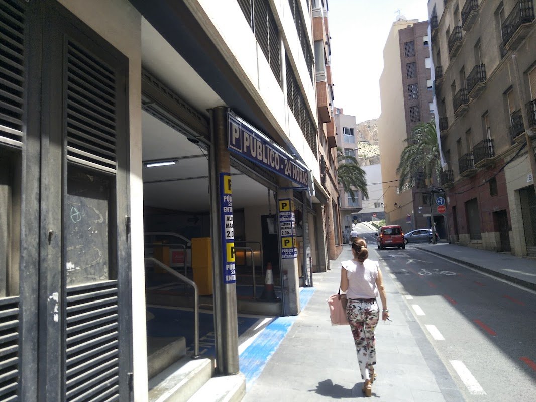 Parking IC Vicente Inglada — foto 1 de 4