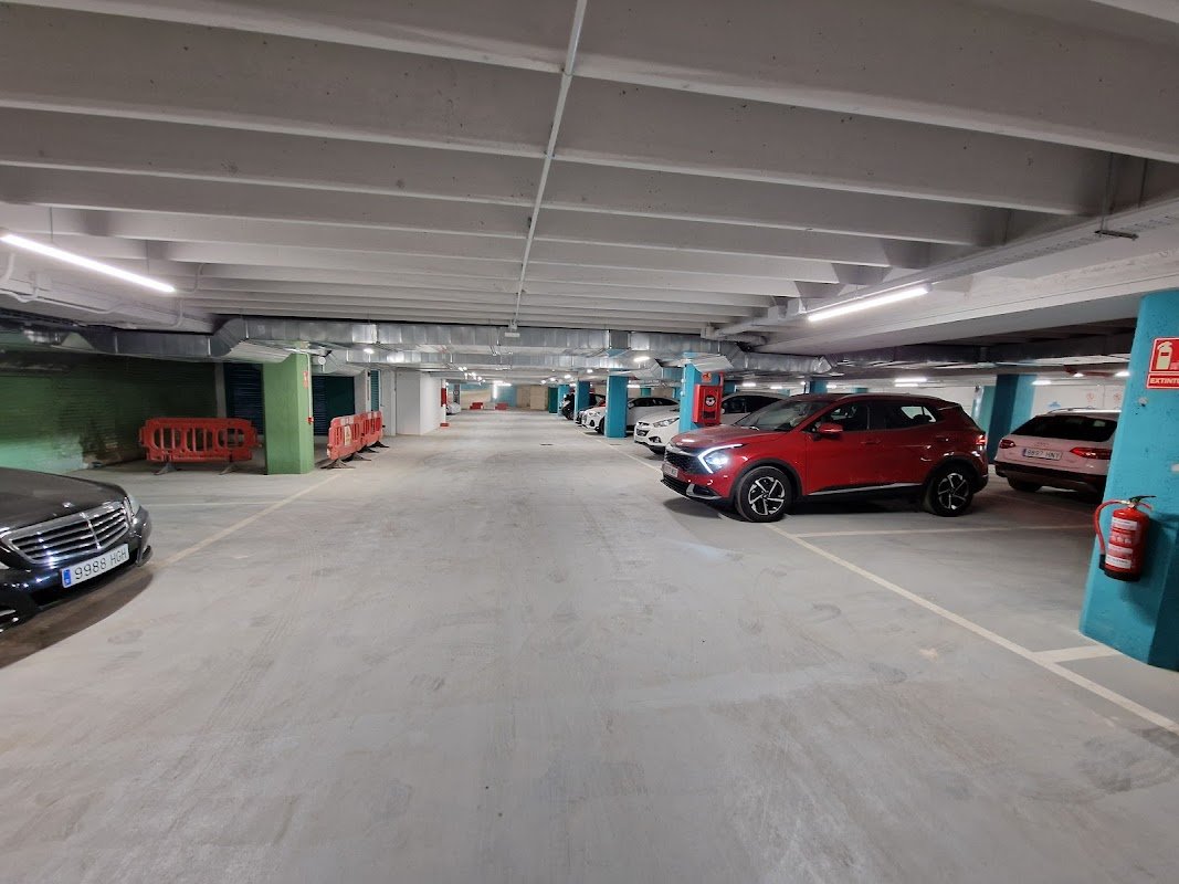 Aparcamiento EMT Plaza España — foto 1 de 4