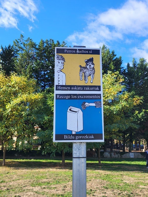 Aparcamiento disuasorio Trinitarios — foto 1 de 4