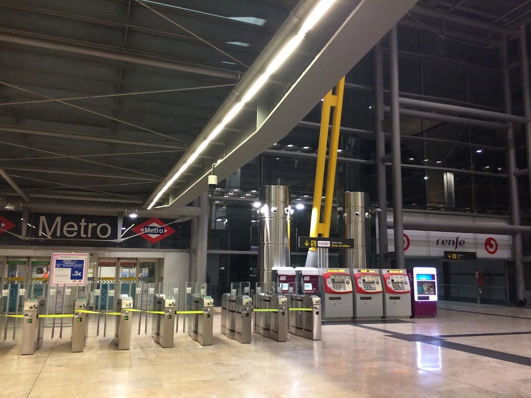 Aeropuerto T4 Salidas — foto 1 de 4